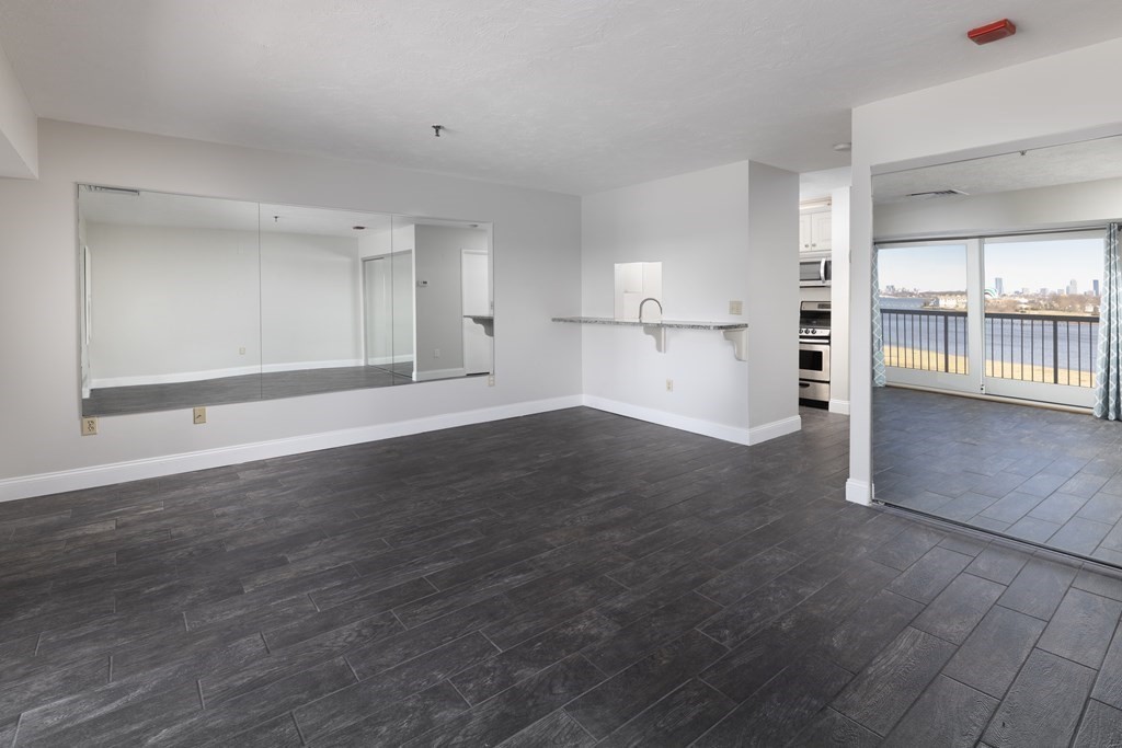 133 Commander Shea Boulevard, Unit 609 Quincy, MA 02171 - Photo 2 of 7