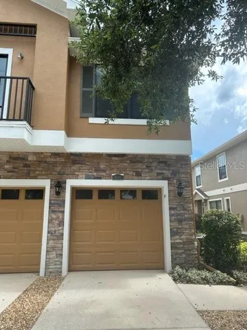 $2,000 | 16517 Kingletridge Avenue, Lithia, FL 33547