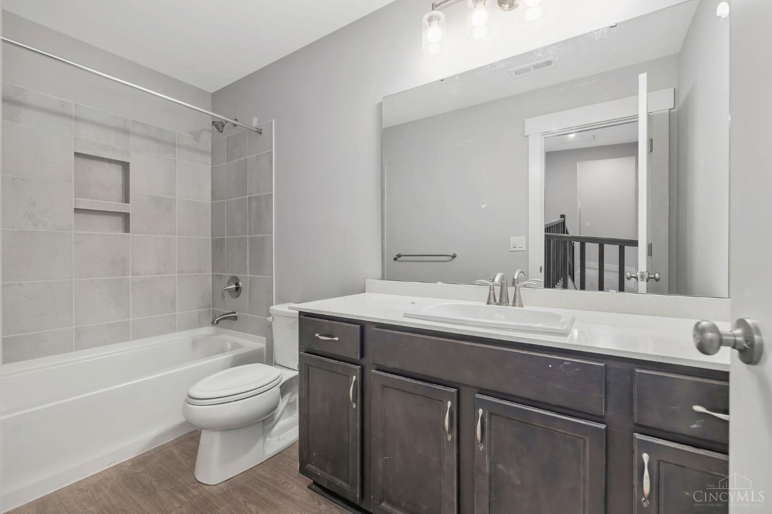 11847 Montgomery Road Cincinnati, OH 45249 - Photo 21 of 30 Gallery Image 21