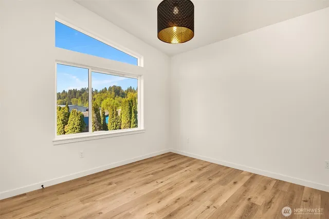 $899,950 | 116 4th Avenue South, Algona, WA 98001