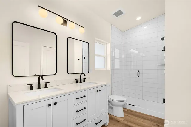 $899,950 | 116 4th Avenue South, Algona, WA 98001