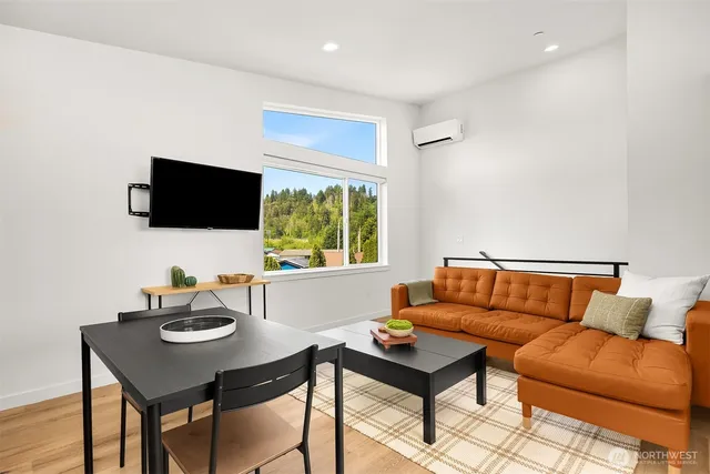 $899,950 | 116 4th Avenue South, Algona, WA 98001