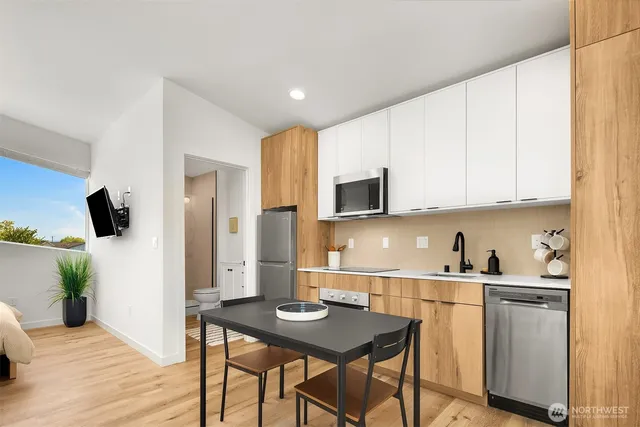 $899,950 | 116 4th Avenue South, Algona, WA 98001