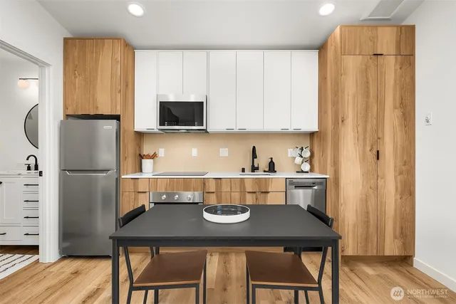 $899,950 | 116 4th Avenue South, Algona, WA 98001