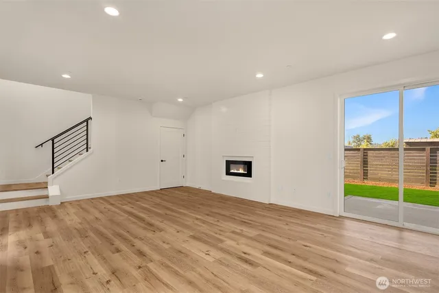 $899,950 | 116 4th Avenue South, Algona, WA 98001