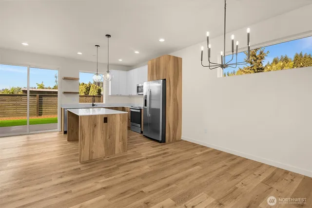 $899,950 | 116 4th Avenue South, Algona, WA 98001