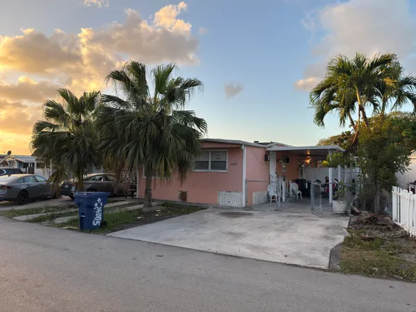 $135,000 | 12877 Southwest 10th Street, Miami, FL 33184