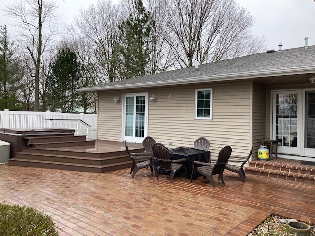 201 Wall Street Crescent City, IL 60928 - Photo 3 of 26