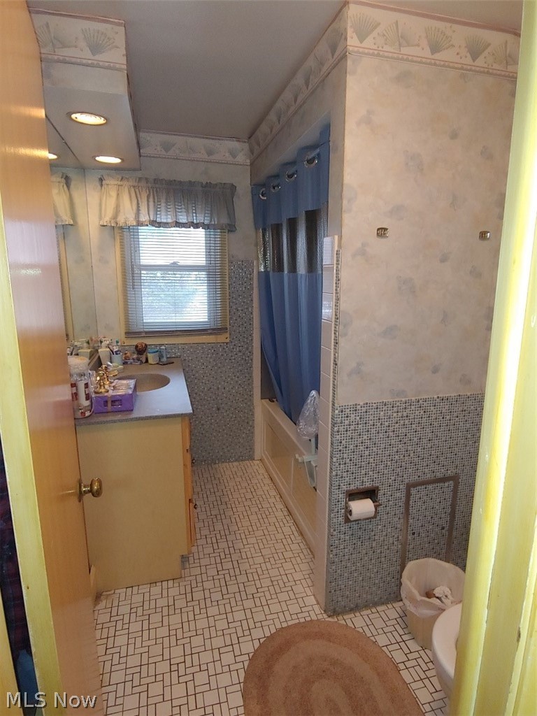 1058 Allston Road Cleveland Heights, OH 44121 - Photo 14 of 17