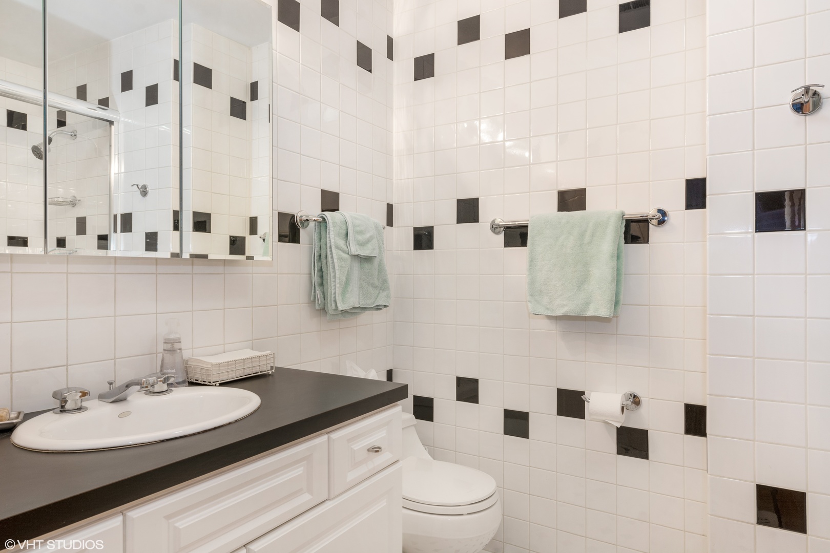 120 South State Street, Unit 6 Chicago, IL 60603 - Photo 17 of 17