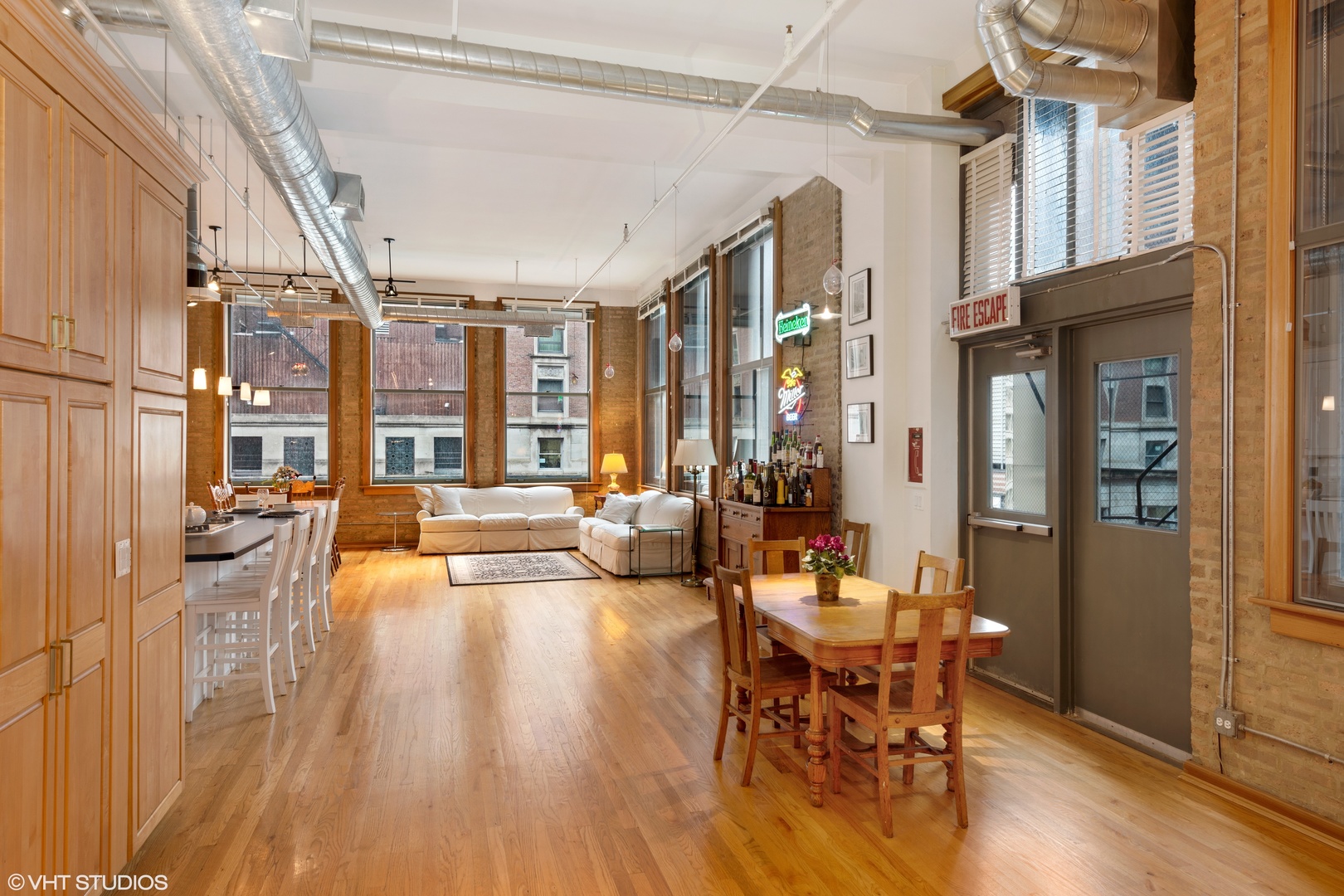 120 South State Street, Unit 6 Chicago, IL 60603 - Photo 6 of 17
