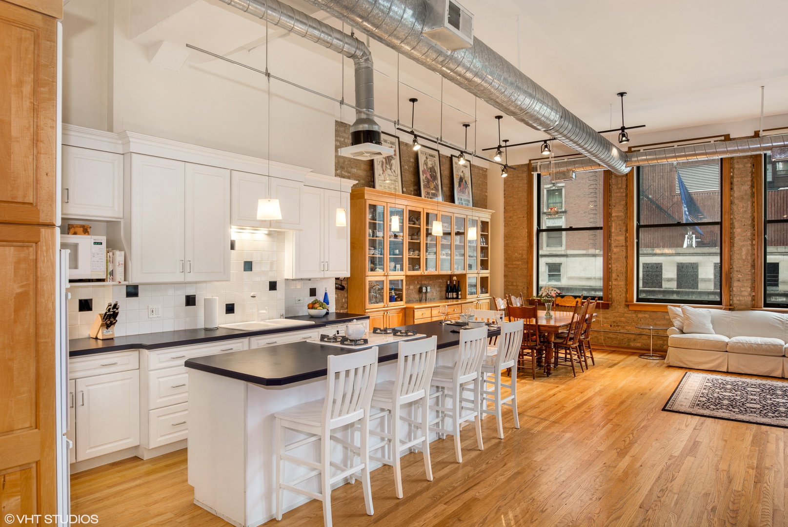 120 South State Street, Unit 6 Chicago, IL 60603 - Photo 7 of 17