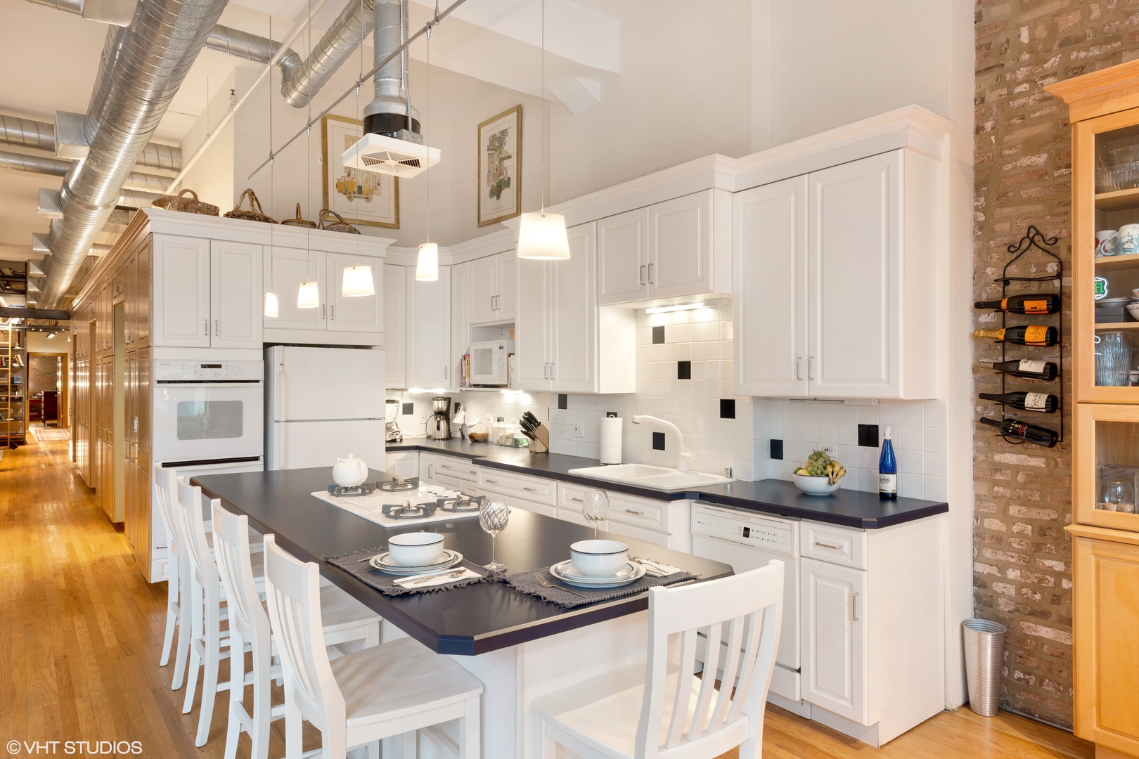 120 South State Street, Unit 6 Chicago, IL 60603 - Photo 8 of 17