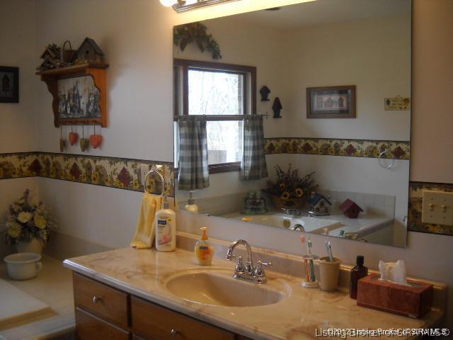 3512 South Eastern School Road Pekin, IN 47165 - Photo 17 of 37 Gallery Image 17