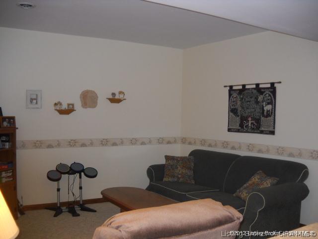 3512 South Eastern School Road Pekin, IN 47165 - Photo 27 of 37 Gallery Image 27