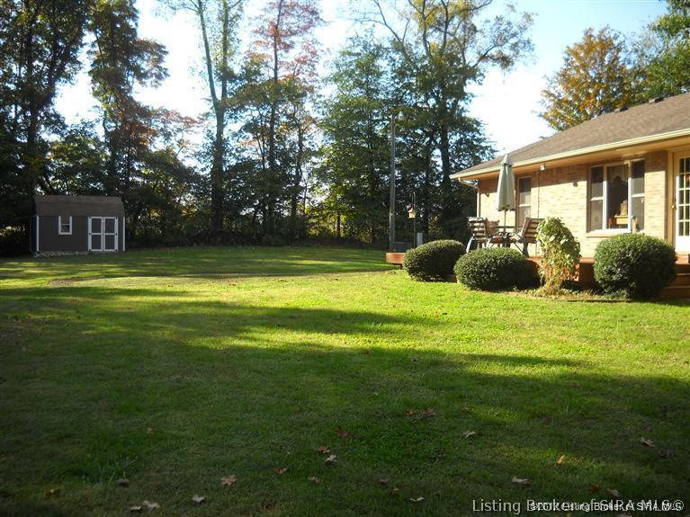 3512 South Eastern School Road Pekin, IN 47165 - Photo 32 of 37 Gallery Image 32