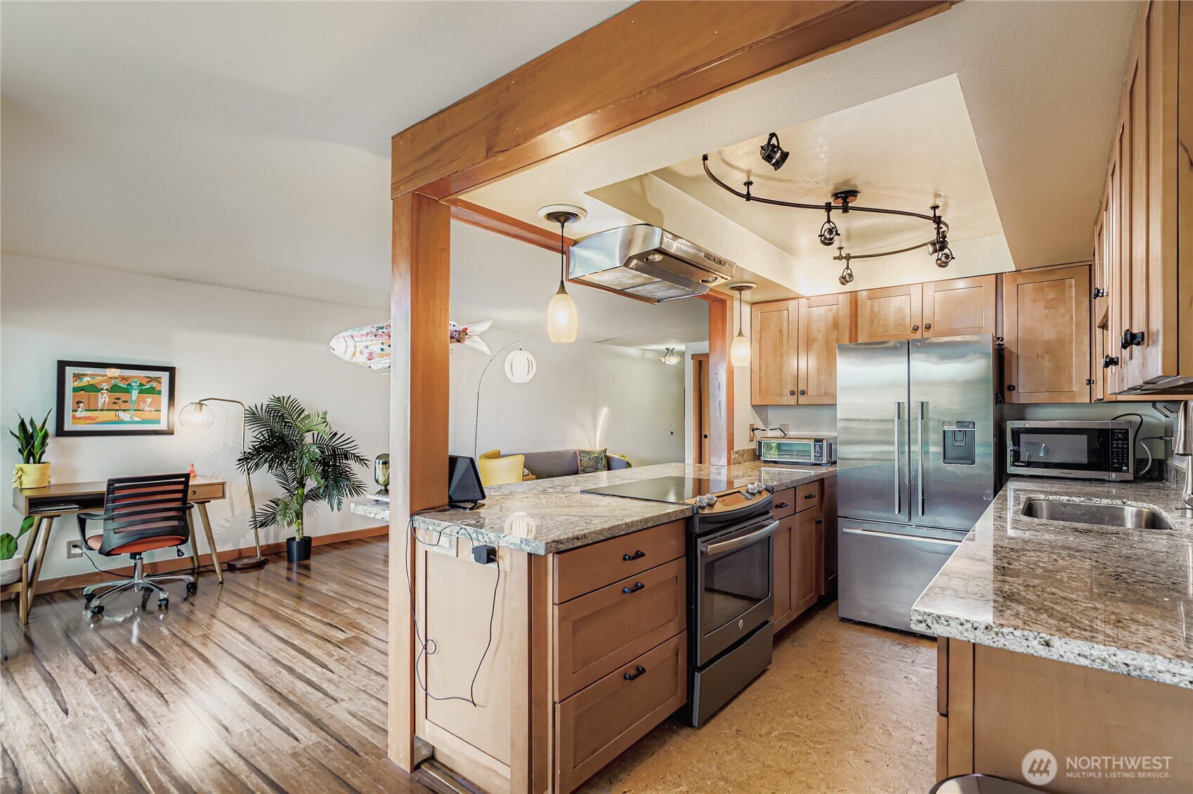 3200 West Commodore Way, Unit 206 Seattle, WA 98199 - Photo 11 of 34 Gallery Image 11