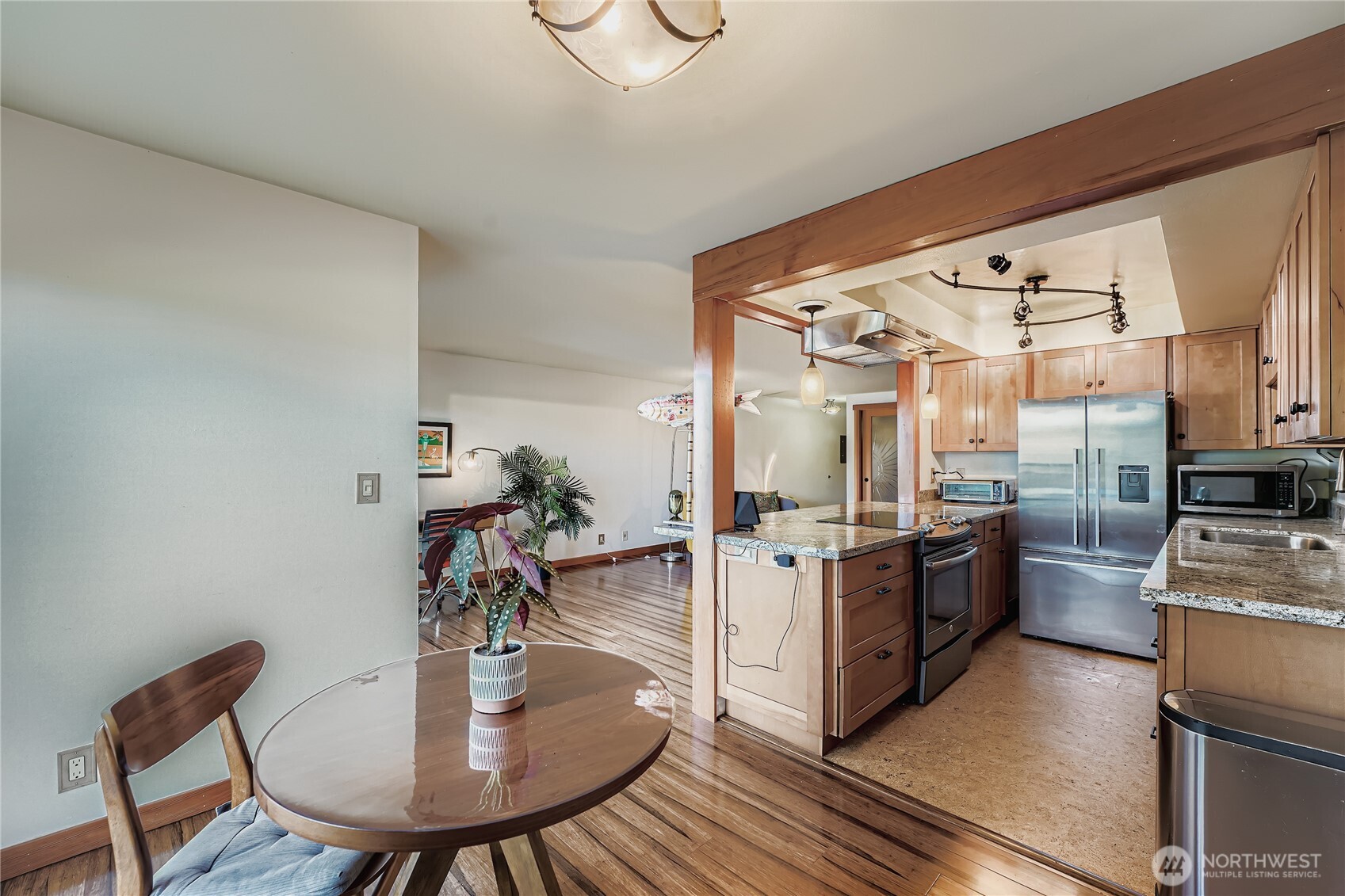 3200 West Commodore Way, Unit 206 Seattle, WA 98199 - Photo 13 of 34 Gallery Image 13