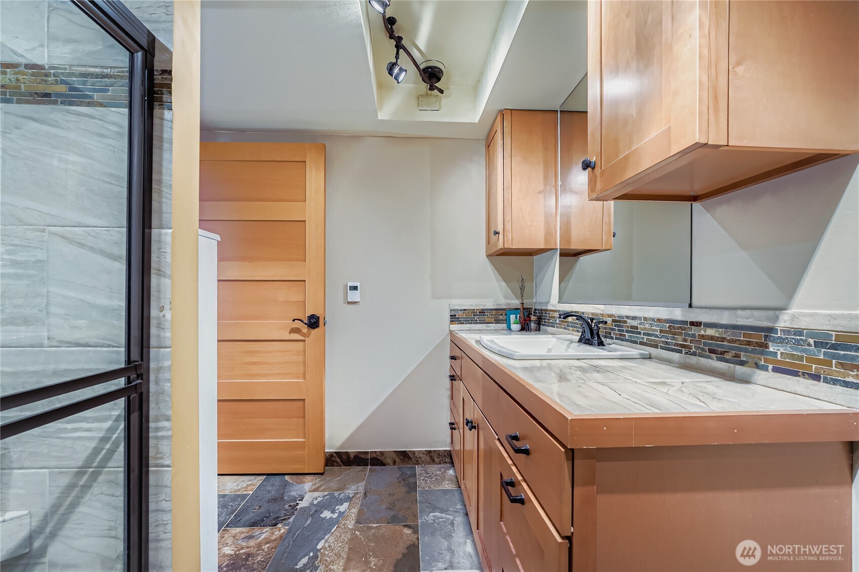 3200 West Commodore Way, Unit 206 Seattle, WA 98199 - Photo 21 of 34 Gallery Image 21