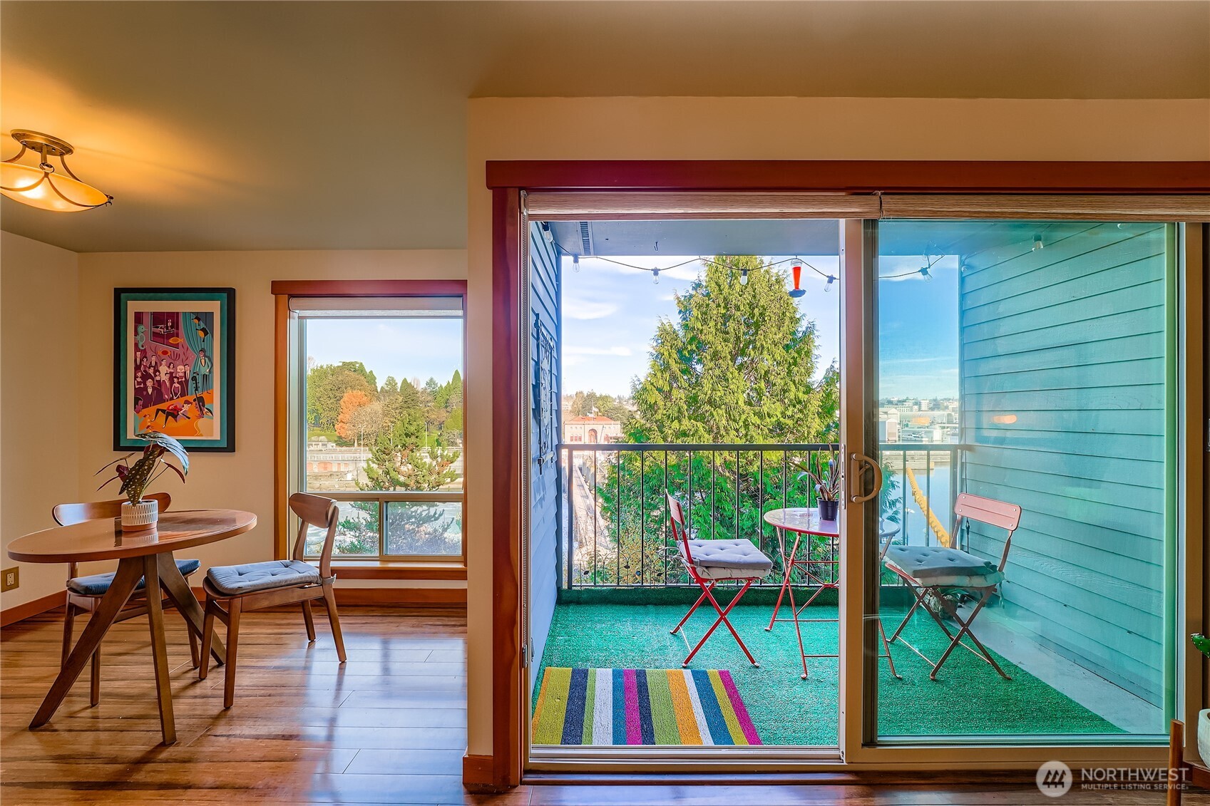 3200 West Commodore Way, Unit 206 Seattle, WA 98199 - Photo 22 of 34 Gallery Image 22