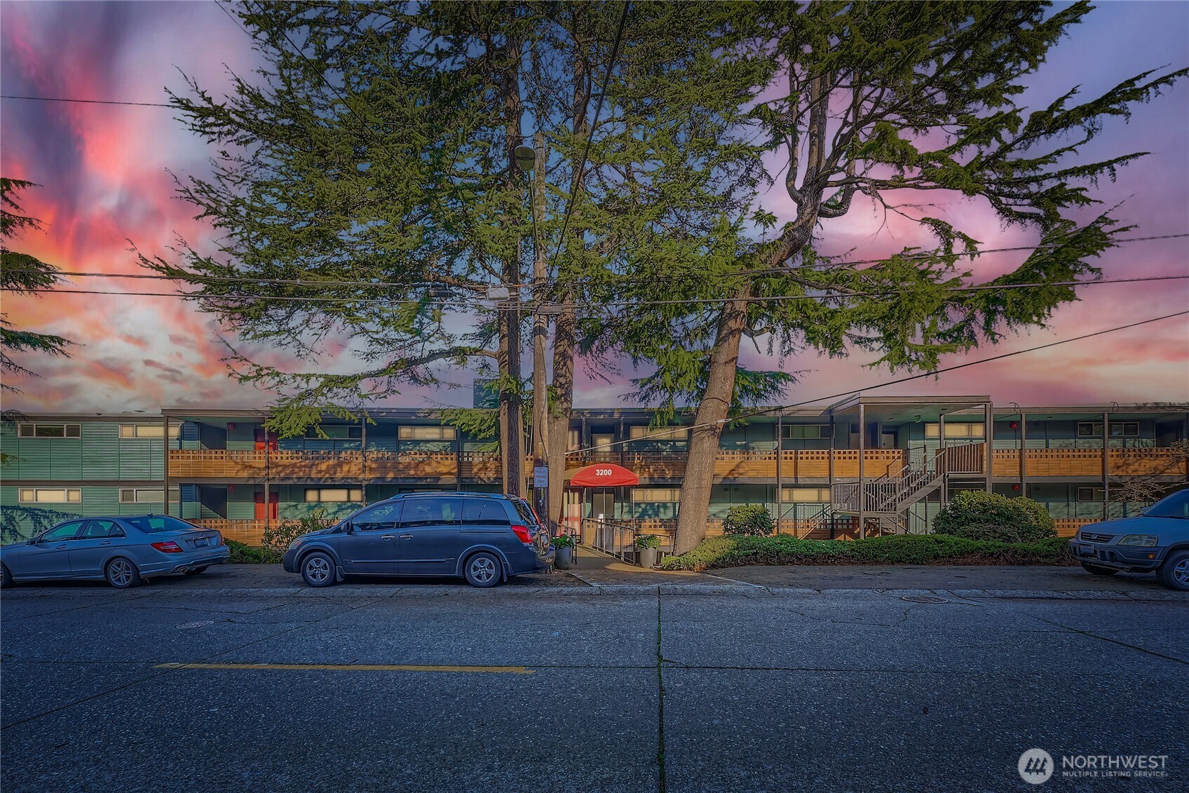 3200 West Commodore Way, Unit 206 Seattle, WA 98199 - Photo 33 of 34 Gallery Image 33