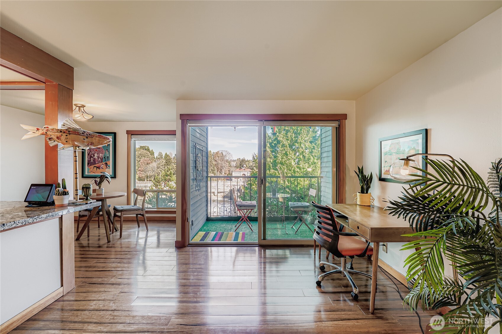 3200 West Commodore Way, Unit 206 Seattle, WA 98199 - Photo 8 of 34 Gallery Image 8