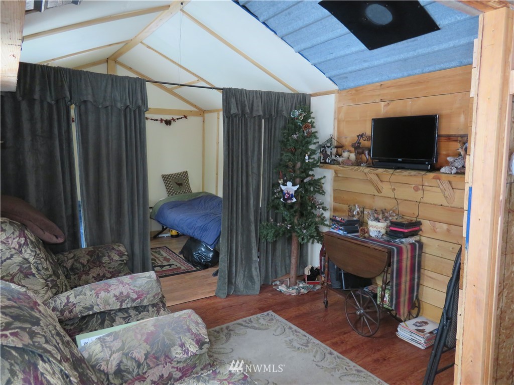 95 Tucker Road Republic, WA 99166 - Photo 12 of 30 Gallery Image 12