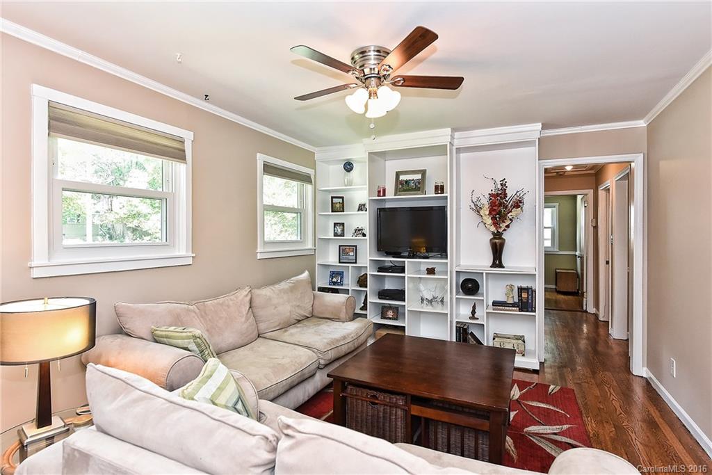 536 Manhasset Road Charlotte, NC 28209 - Photo 2 of 17