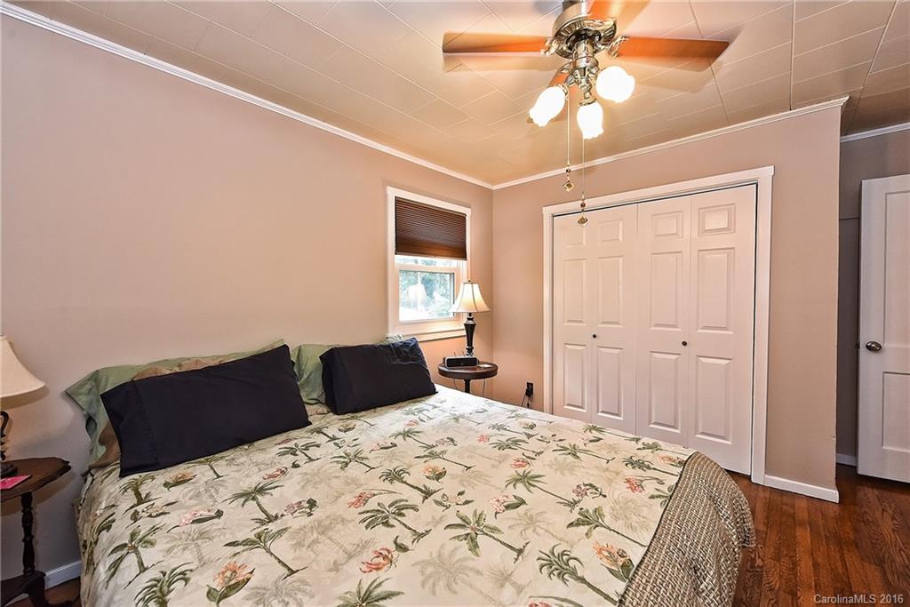 536 Manhasset Road Charlotte, NC 28209 - Photo 11 of 17