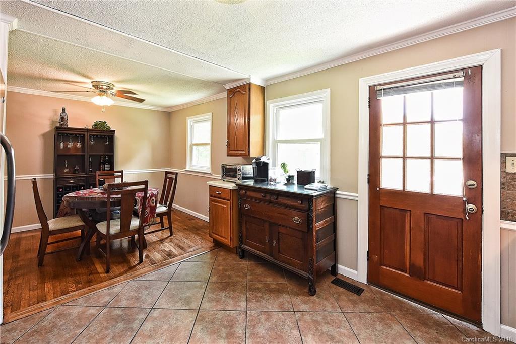 536 Manhasset Road Charlotte, NC 28209 - Photo 6 of 17