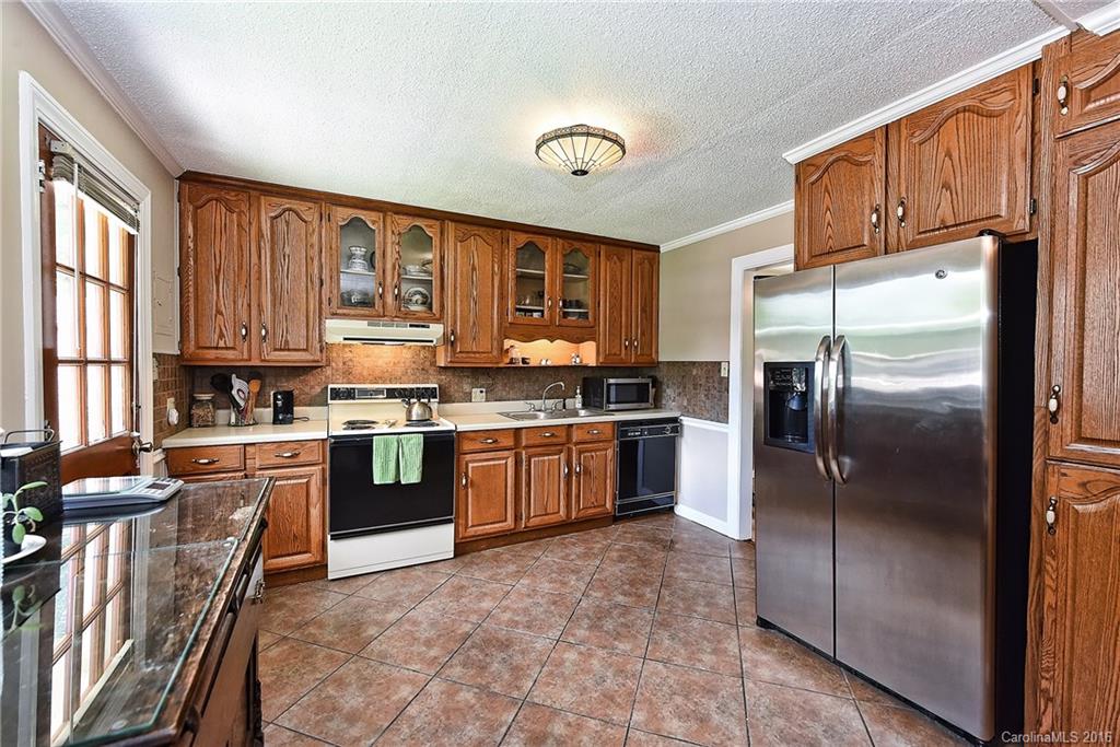 536 Manhasset Road Charlotte, NC 28209 - Photo 8 of 17