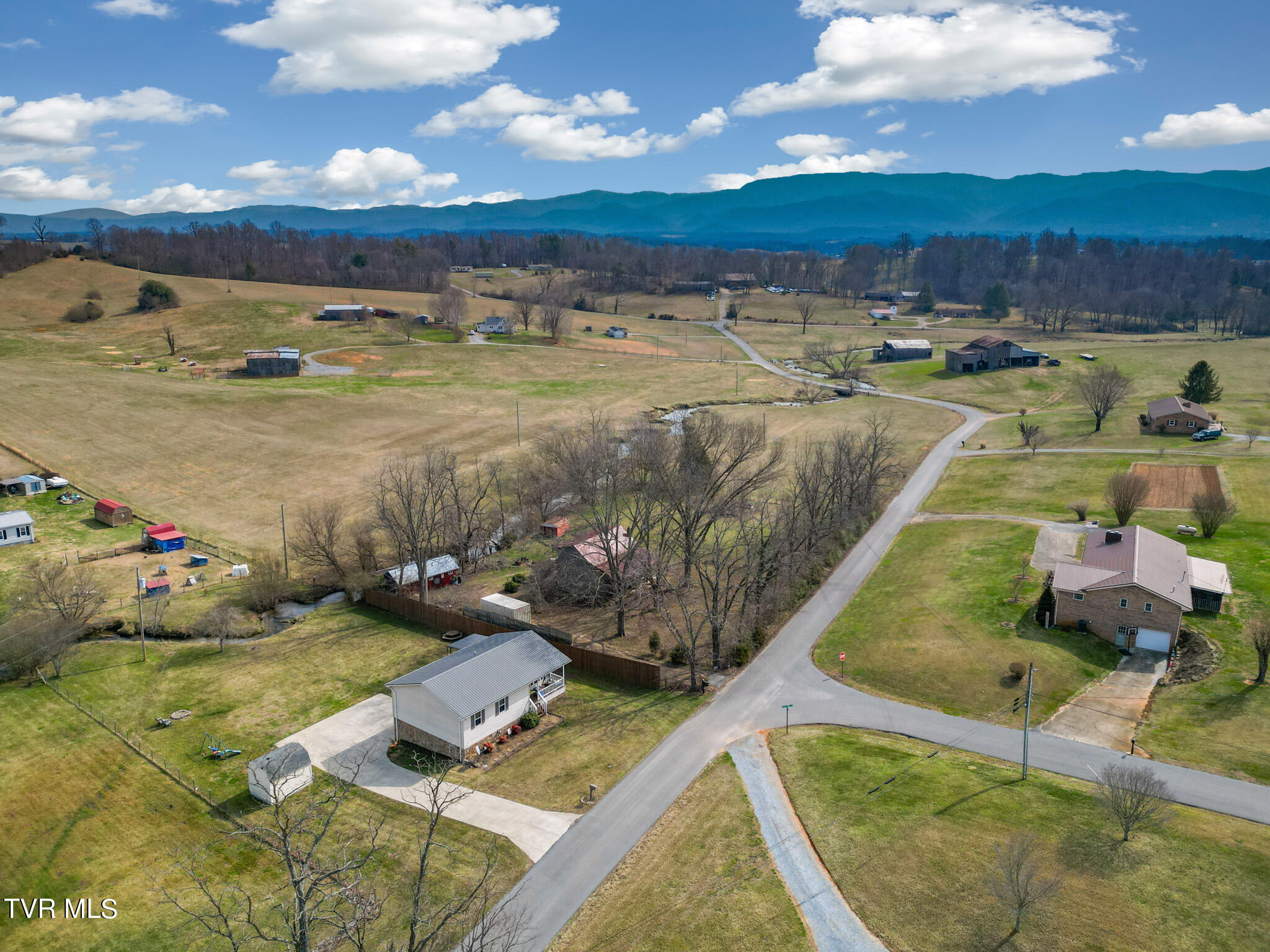 635 Browns Bridge Road Greeneville, TN 37745 - Photo 2 of 25 Browns Bridge-01