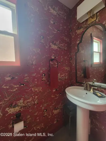 $725,000 | 486 Henderson Avenue | West Brighton