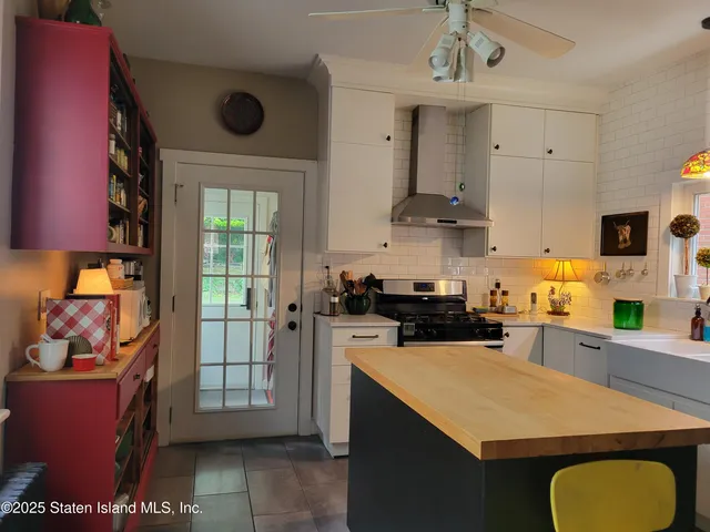 $725,000 | 486 Henderson Avenue | West Brighton