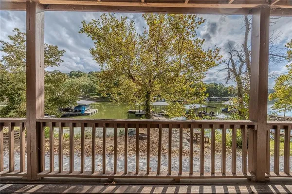 $490,000 | 28247 West Cove Drive, Lincoln, MO 65338