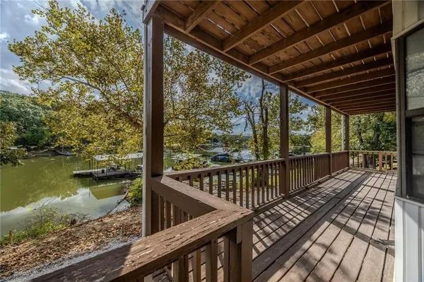 $490,000 | 28247 West Cove Drive, Lincoln, MO 65338