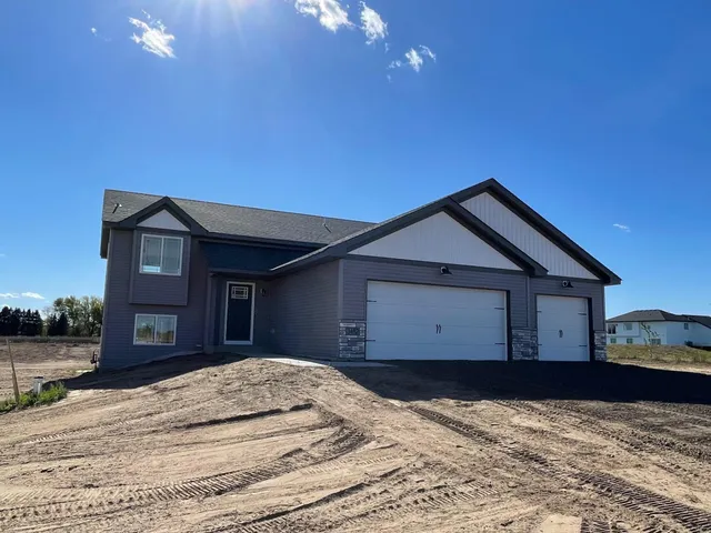 $354,990 | 3462 328th Avenue Northeast, Cambridge, MN 55008