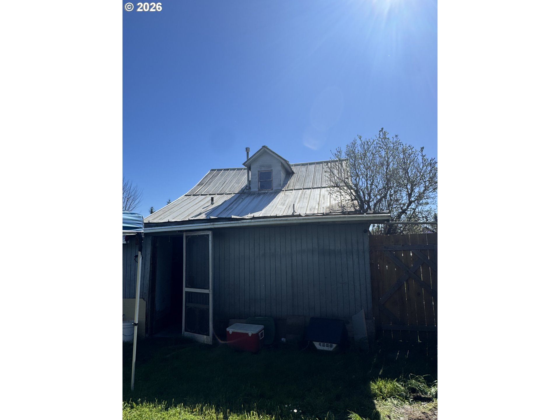 210 6th Street Amity, OR 97101 - Photo 4 of 11