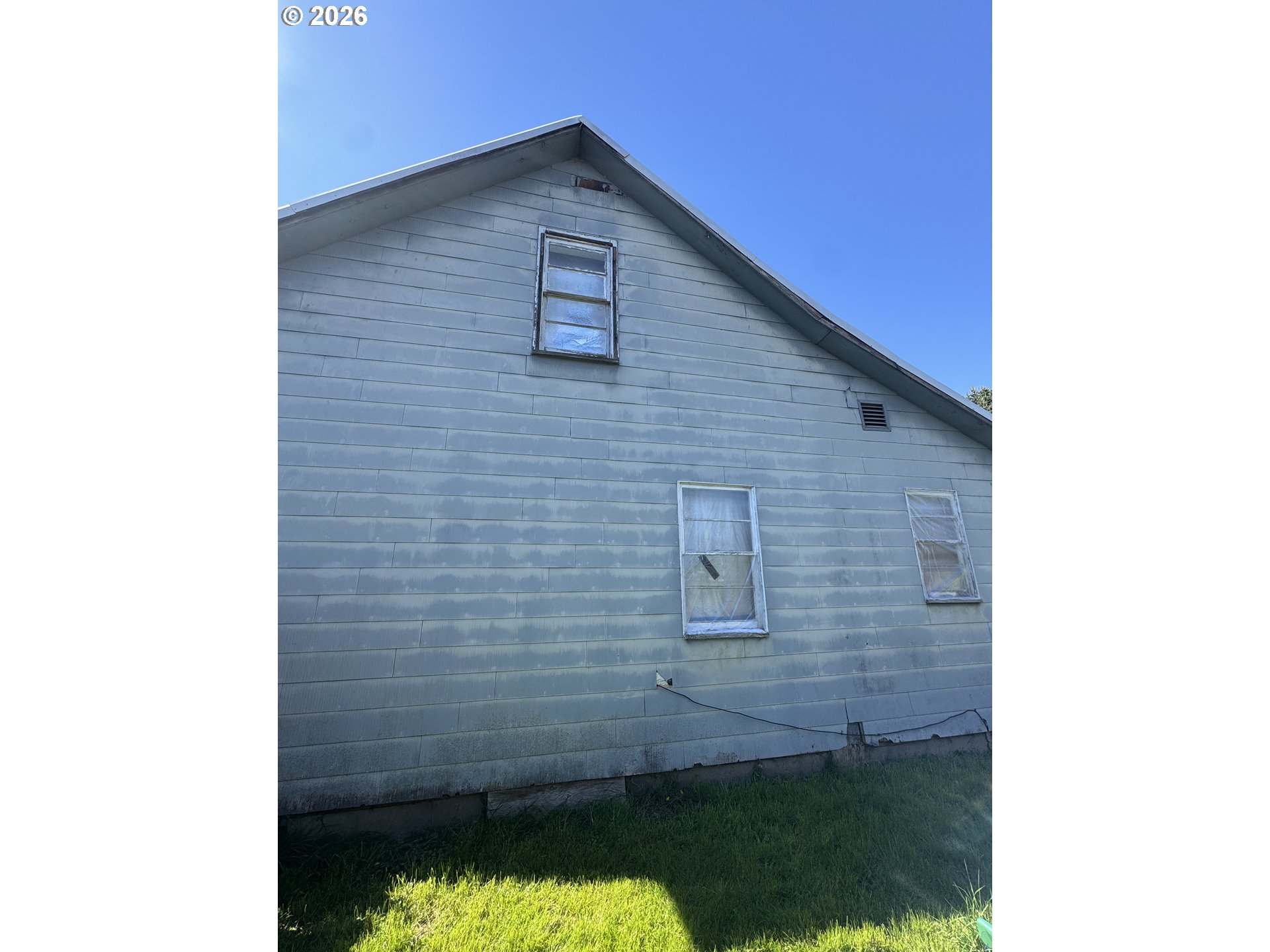 210 6th Street Amity, OR 97101 - Photo 9 of 11