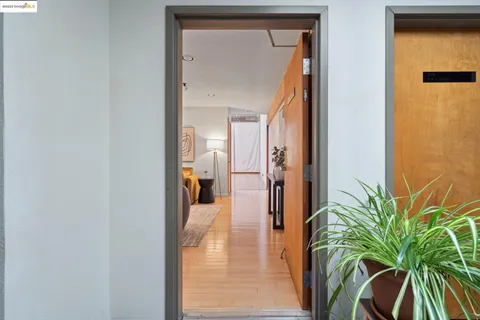 $499,000 | 530 East 8th Street, Unit 207, Oakland, CA 94606