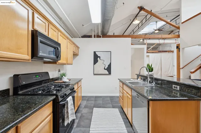 $499,000 | 530 East 8th Street, Unit 207, Oakland, CA 94606