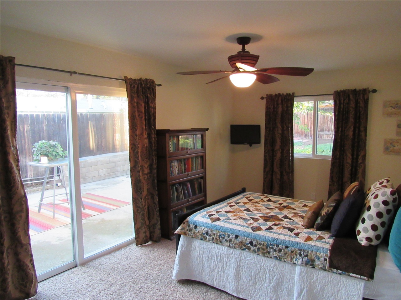 9712 Abbeyfield Road Santee, CA 92071 - Photo 14 of 25 Private entrance.