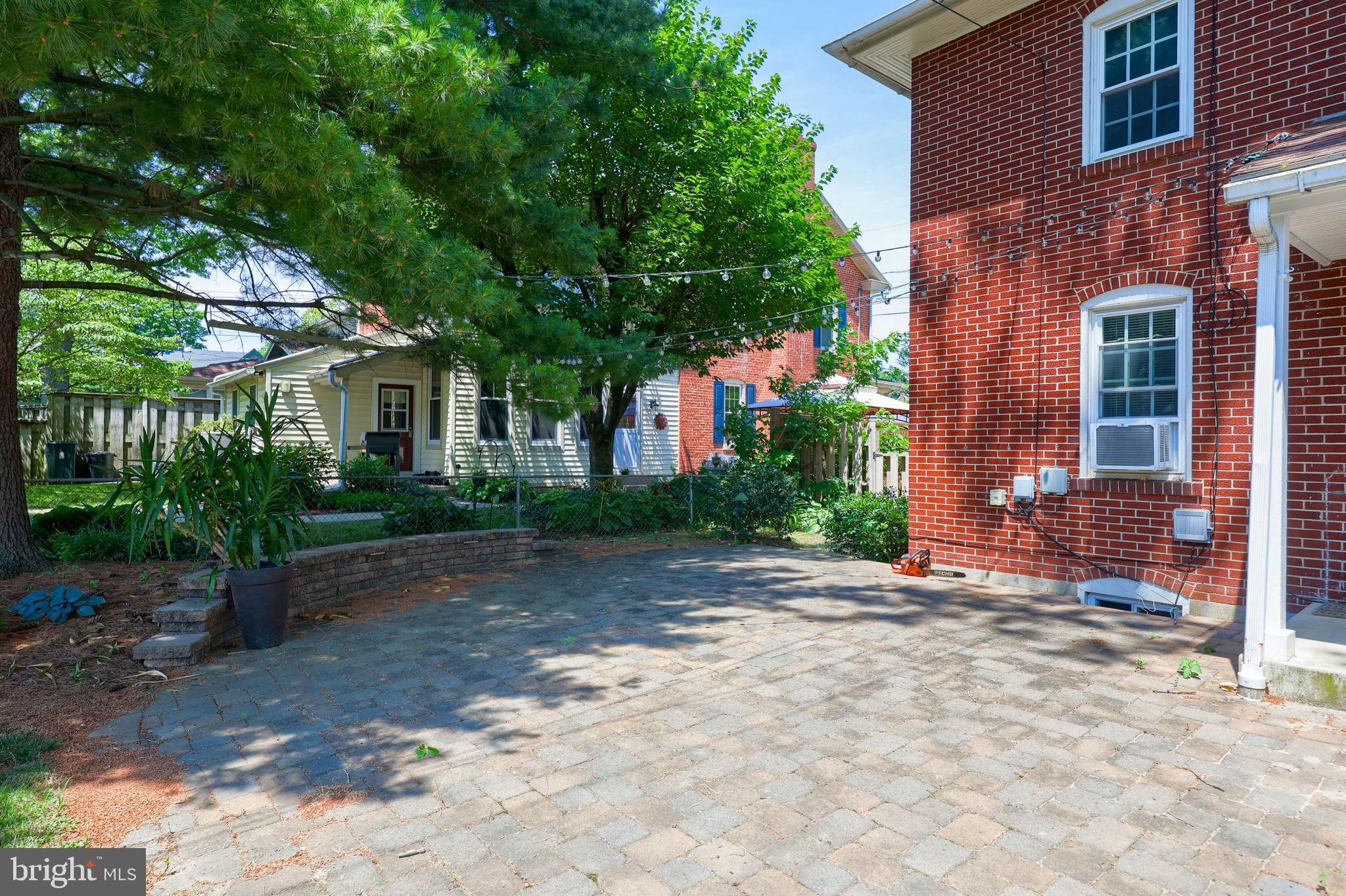 20 Market Street Lititz, PA 17543 - Photo 19 of 37