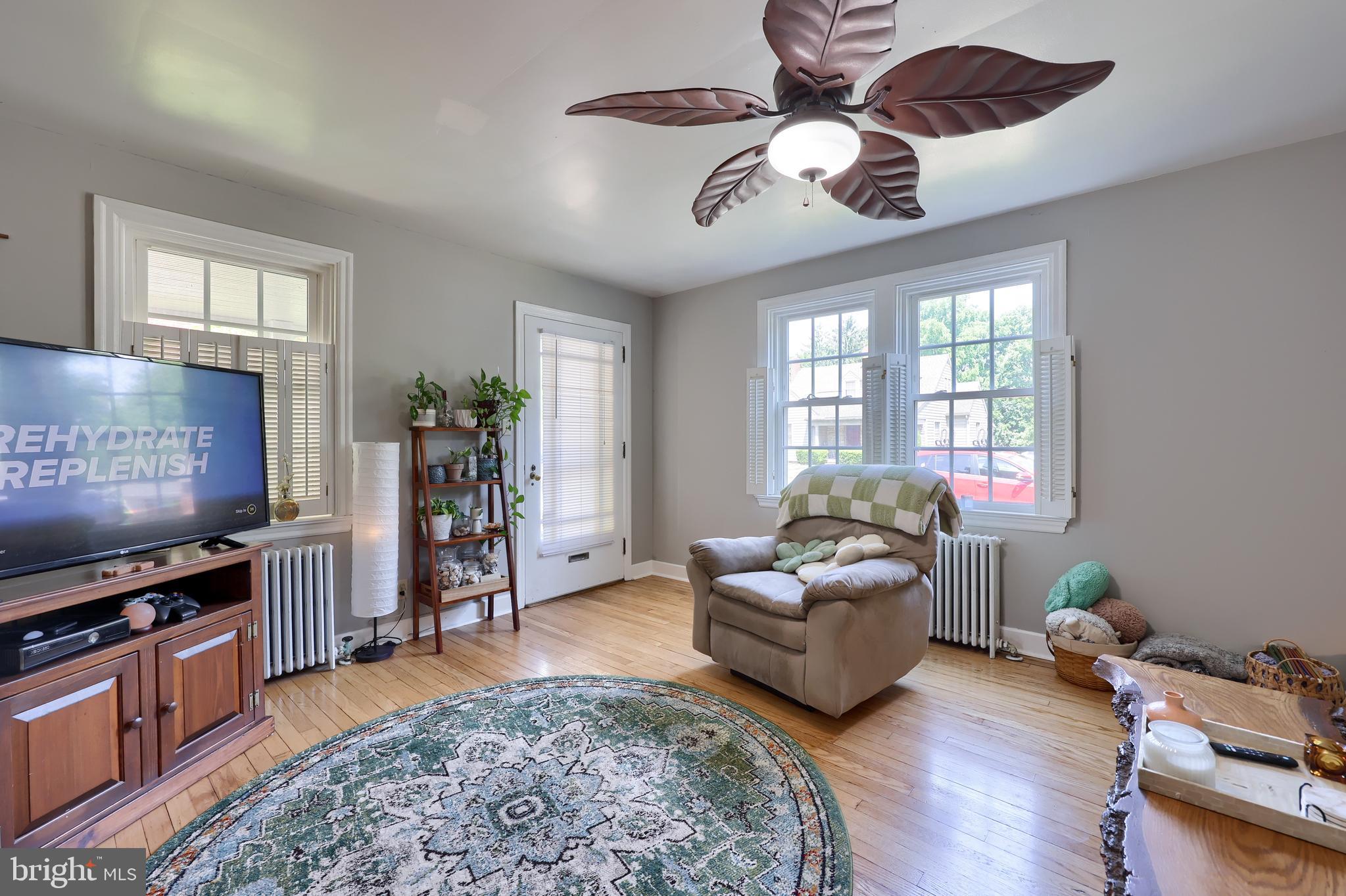 20 Market Street Lititz, PA 17543 - Photo 2 of 37