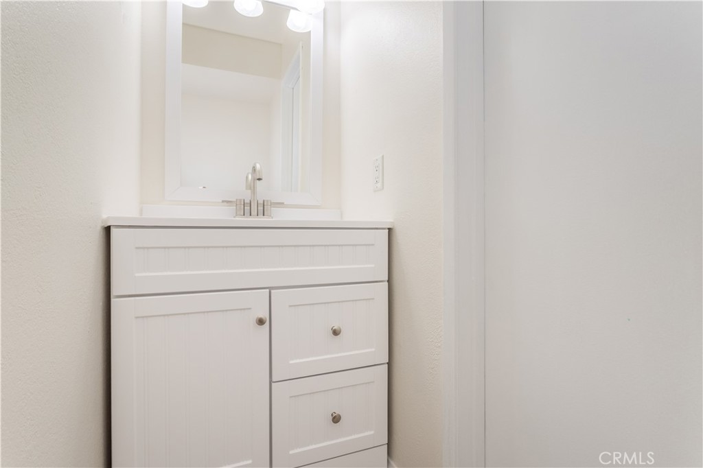 7809 Vía Udine Burbank, CA 91504 - Photo 10 of 34