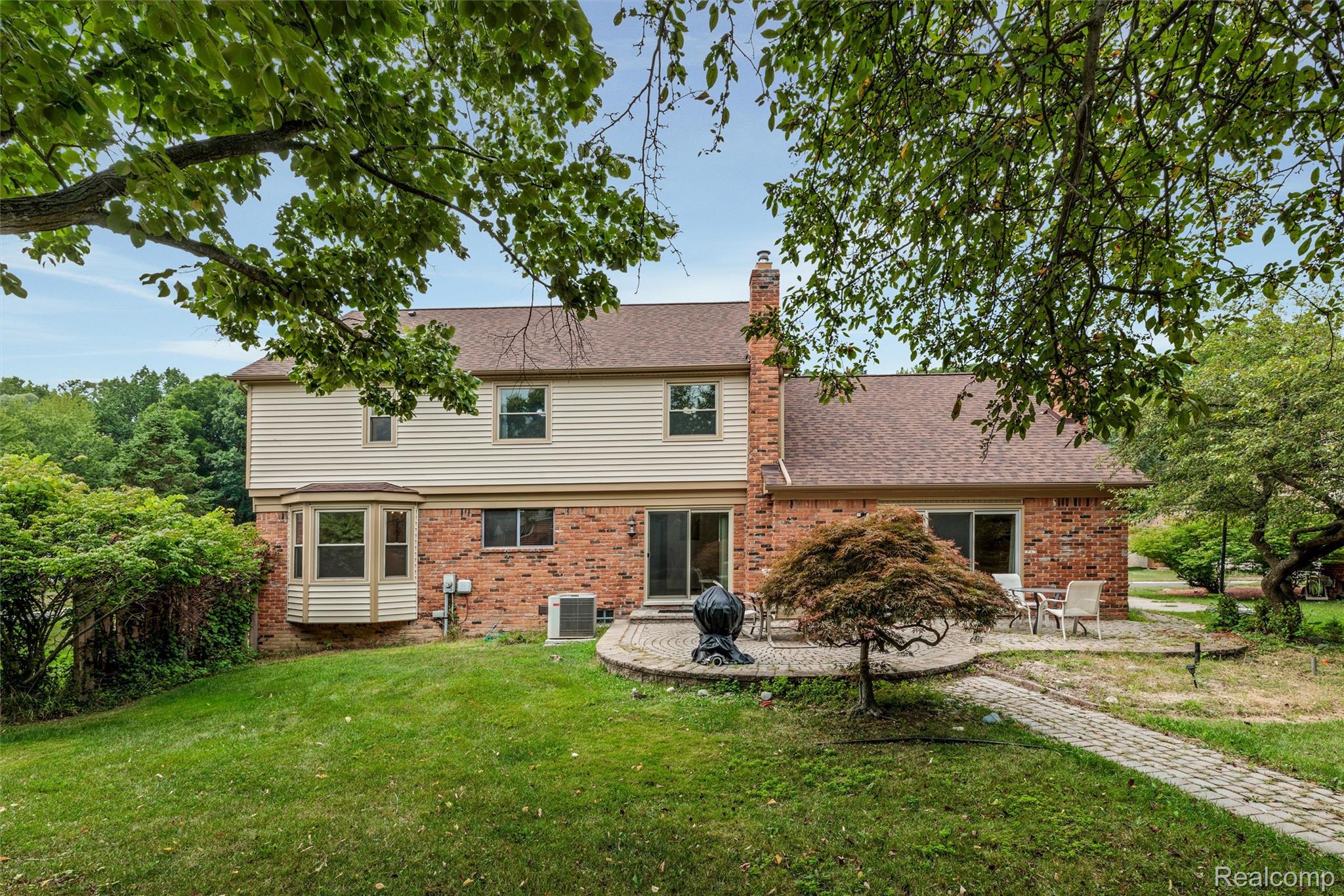 450 Timberline Drive Rochester, MI 48309 - Photo 56 of 60 47-450 Timberline Dr 0045.jpg