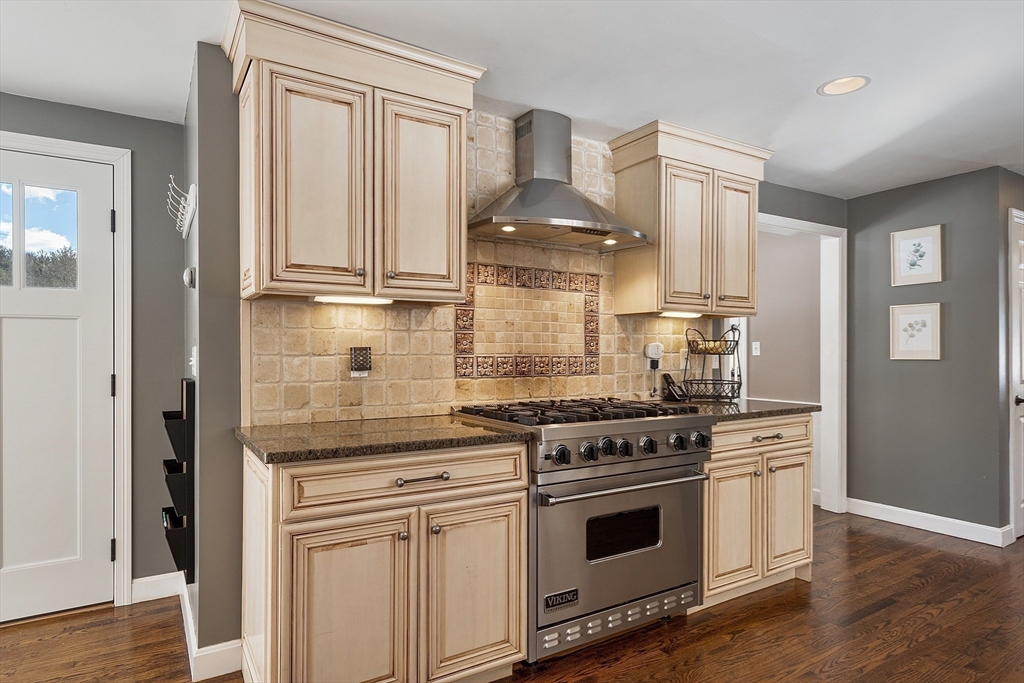 40 Meadowbrook Road Carlisle, MA 01741 - Photo 10 of 28 Gallery Image 10