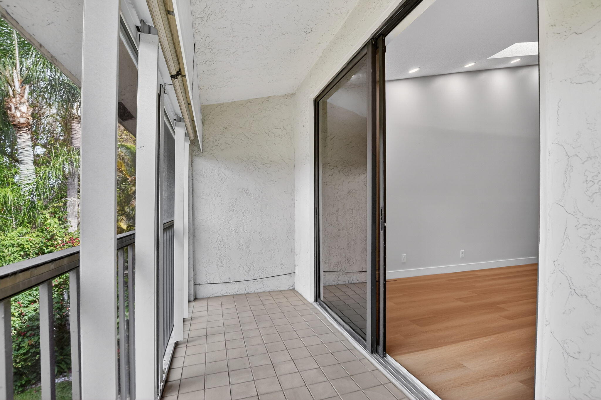 7818 La Mirada Drive, Unit 7818 Boca Raton, FL 33433 - Photo 30 of 45 Patio
