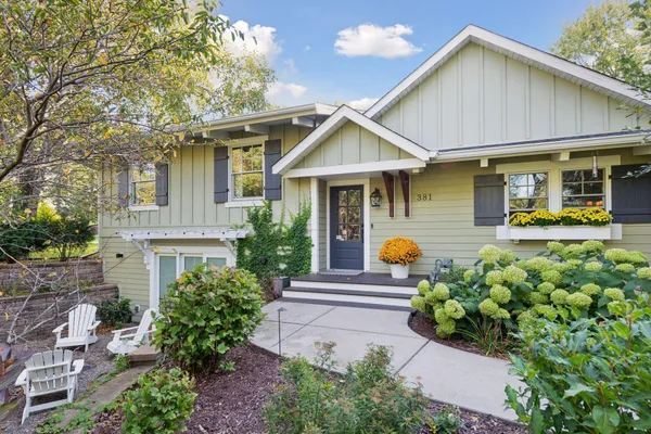 $1,300,000 | 381 Margaret Circle, Wayzata, MN 55391