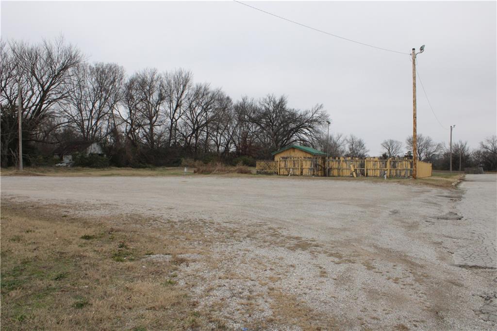 3222 West Main Street Independence, KS 67301 - Photo 2 of 11